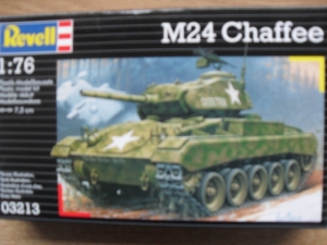 REVELL 1/76 03213 M24 CHAFFEE